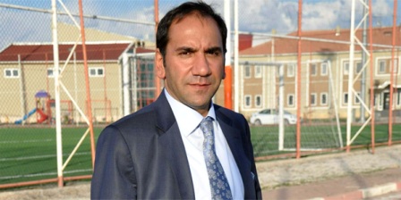 Mecnun Otyakmaz: 'Vasatı geçemeyen oyunculara yüksek ücret ödüyorduk'