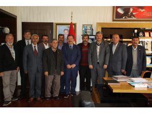 Çubuk Muhtarlar Derneğinden Başkan Acehan'a ziyaret