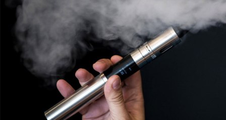 Elektronik sigarada gizli tehlike: Aroma