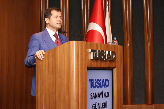Altunyaldız, TÜSİAD üyeleriyle bir araya geldi