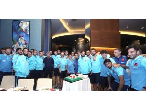 Caner Erkin'e doğum günü kutlaması