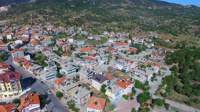 Huğlu'ya kapalı halı saha yapılacak