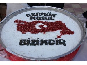 Sarıkaya'da aşure dağıtıldı