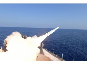 Tatbikatta hedefler güdümlü füzelerle vuruldu