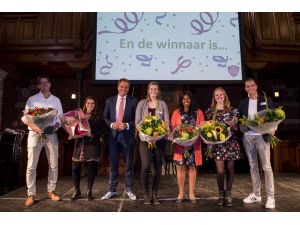 Rotterdam'da Türk kökenli Özan "yılın ilkokul öğretmeni" seçildi