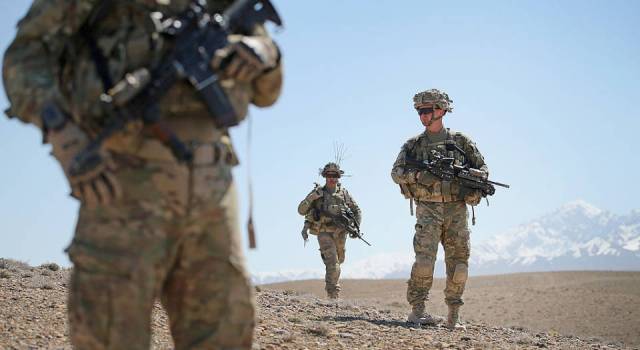 ABD'nin Afganistan'a yapacağı asker sevkiyatı gecikecek