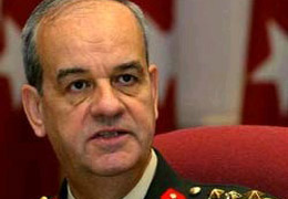 Başbuğ'un konuşmasındaki semboller