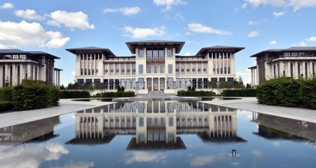 AK Parti'de istifa iddiaları!Cumhurbaşkanlığı'ndan Gökçek ve Uğur açıklaması