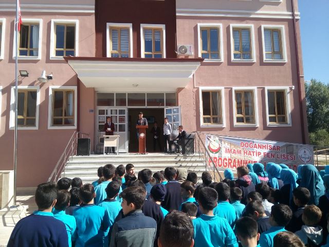 Doğanhisar İmam Hatipli Gençlerden Örnek Davranış