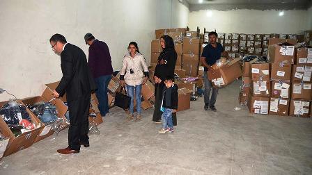 Yüksekova'da 8 bin öğrenciye kıyafet yardımı