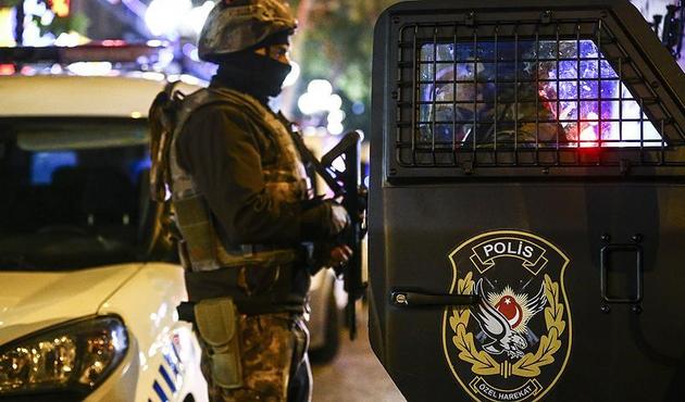 Konya'da Özel Harekat polisleriyle FETÖ operasyonu!