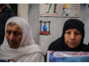 Gazze'de Filistinli tutuklulara destek gösterisi