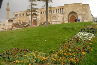 Cami yeniden restore edilecek