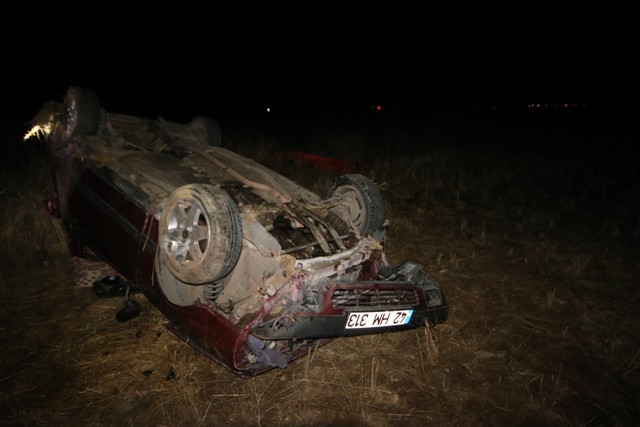 Otomobil devrildi: 1 ölü, 3 yaralı