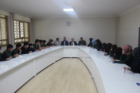 Enderun'da genç bilim adamları yetiştiriyor