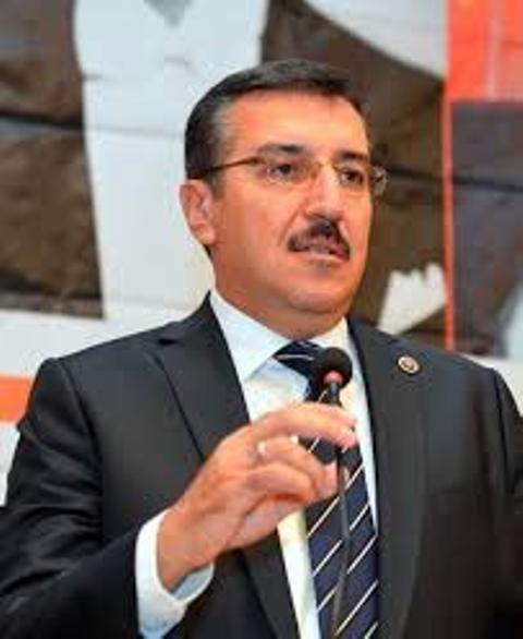 Bakan Tüfenkci perakendecilere sebze meyve standardını anlattı