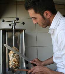 Beyşehir'de balık döner satılıyor