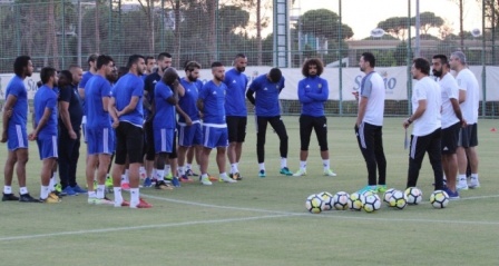 Fenerbahçe maçı hazırlıkları 4 eksikle sürdü