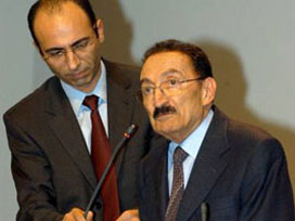 KONU ECEVİT'E KOMPLO