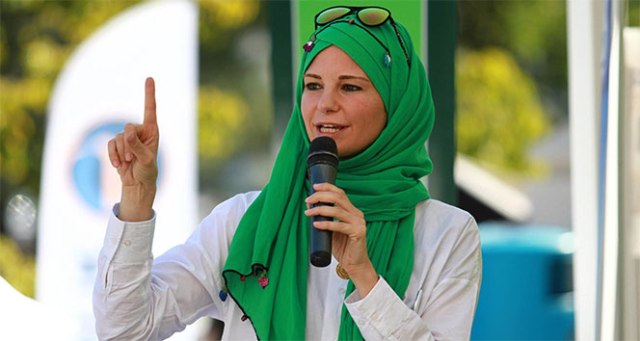 Burcu Çetinkaya'dan sigara ve alkol uyarısı !