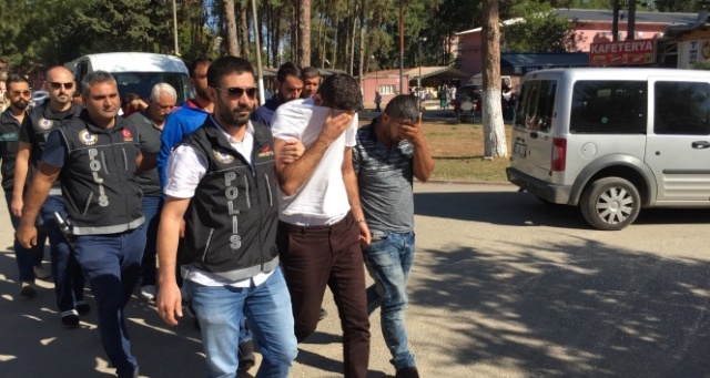 Torbacı öğretmen çıktı.