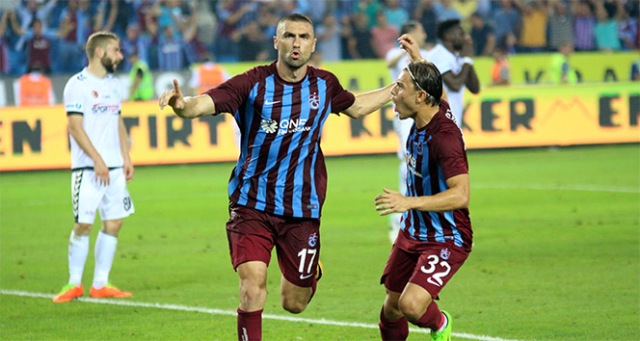 Burak Yılmaz’ı 100. maç heyecanı sardı
