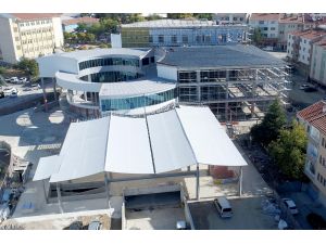 Gölbaşı'nın modern pazar yeri ve otoparkında sona doğru