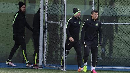 Agüero sahalara çabuk döndü