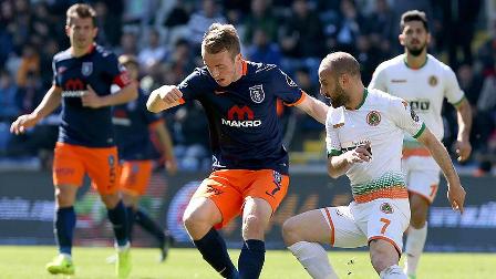 Medipol Başakşehir'in konuğu Aytemiz Alanyaspor