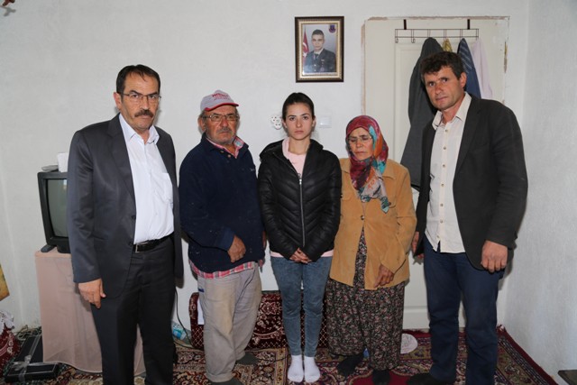 Başkan Hadimioğlu şehit ailesini ziyaret etti