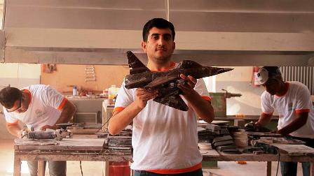 Vişne mermerinin atıklarını süs eşyasına dönüştürüyorlar