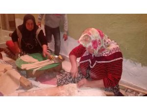 Suşehri'nde imece usulü kış hazırlığı