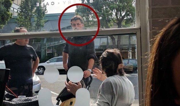 İşte firari FETÖ'cü Hakan Şükür'ün yeni mesleği!