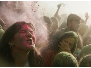 İzmir'de "Renklerin Festivali"