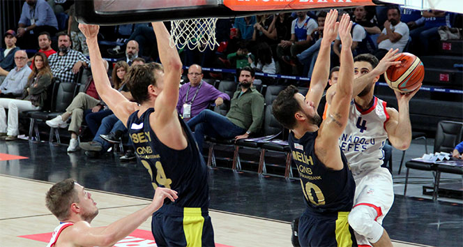 Derbinin galibi Anadolu Efes