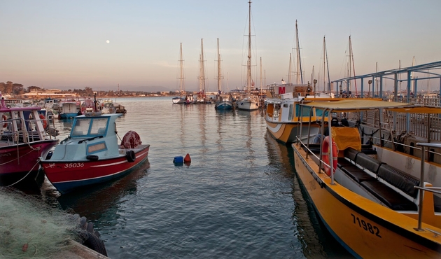 İsrail Gazze'de balık avlama mesafesini artırdı...