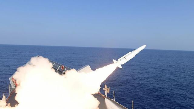 Atmaca füzesinin ilk atışı gerçekleştirildi