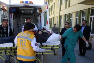 Otomobilin üstüne sunta düştü