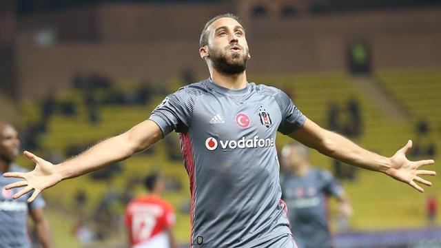 Cenk Tosun: Kalan maçlarımıza da kazanmak için çıkacağız