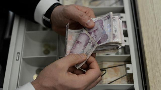 Memurun fazla mesai ücreti 1,97 liraya yükselecek