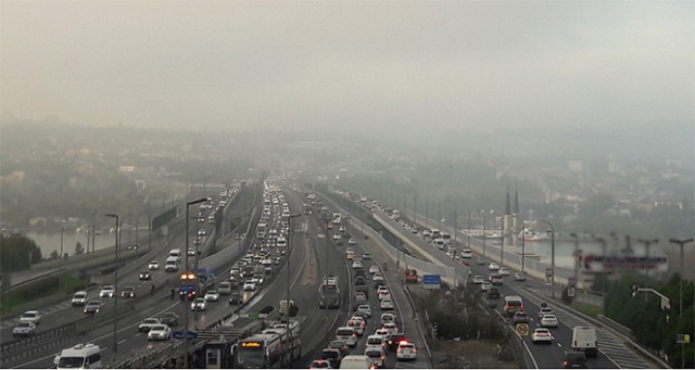 İstanbul’da sis manzarası hayran bıraktı