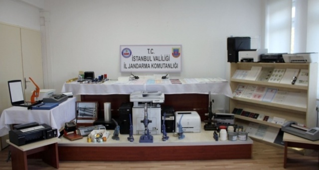 FETÖ üyelerine sahte kimlik basan matbaaya operasyon !