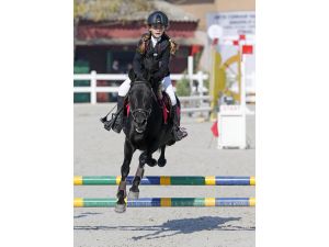 Binicilikte Anadolu Ligi Finali İzmir'de başladı