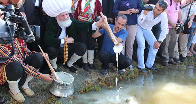 Nasreddin Hoca Anılıyor