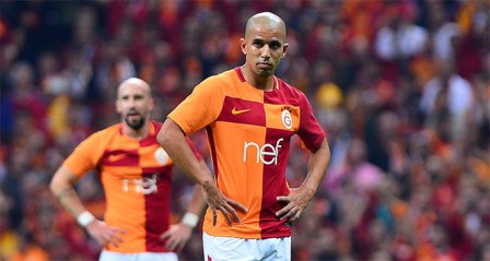 Feghouli: 'Lider ve yenilmez olarak devam ediyoruz'