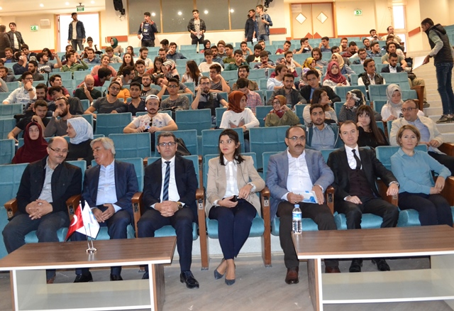 Selçuk Üniversitesinde Kariyer Ve Meslek Tanıtım Günü Etkinliği Düzenlendi