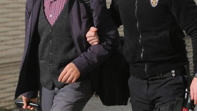 Balıkesir merkezli FETÖ/PDY operasyonunda 6 tutuklama