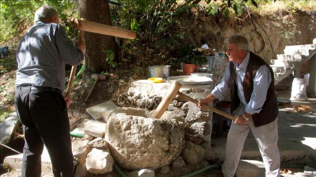 Sezonluk lezzet için 'tokmak'lı mesai