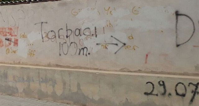 Okul duvarındaki yazı dehşete düşürdü!