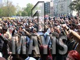 1 Mayıs TBMM'den geçti